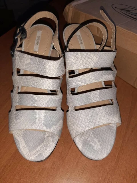 Sandali zeppa on sale bianchi guess