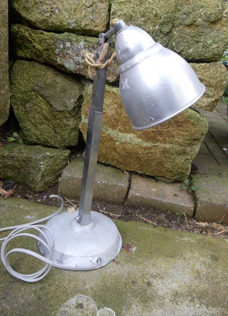 Lampe industrielle ancienne lampe à poser Extensible pied Fonte à restaurer 33cm