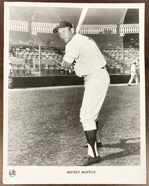 1960s Original Team Release Photo-NY Yankees Mickey Mantle