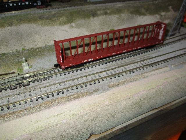 Rare   !!!!   Red Caboose  Soo Line    Center Beam  /  Mt  Rd #  600016