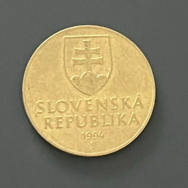 1994 Slovakia 10 Korun Coin - SCARCE - FREE P&P 2