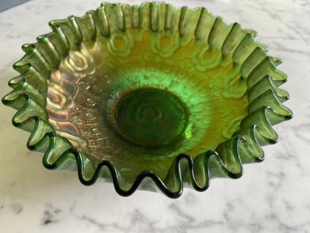 Carnival Glass Ruffled Ribbon - green, gold - beautiful vibrant color - Fenton