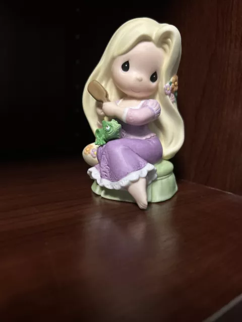 Precious Moments Disney Rapunzel Figurine Tangled Up In Your Love in Box