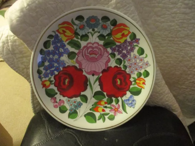 Kalocsa Hand Painted Porcelain Decorated Beautiful Wall Plate 9 1/2"