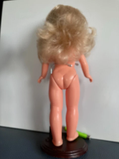 poupée mannequin vintage Famosa "Irvine" 36cm yeux marguerite soeur de Nancy 11