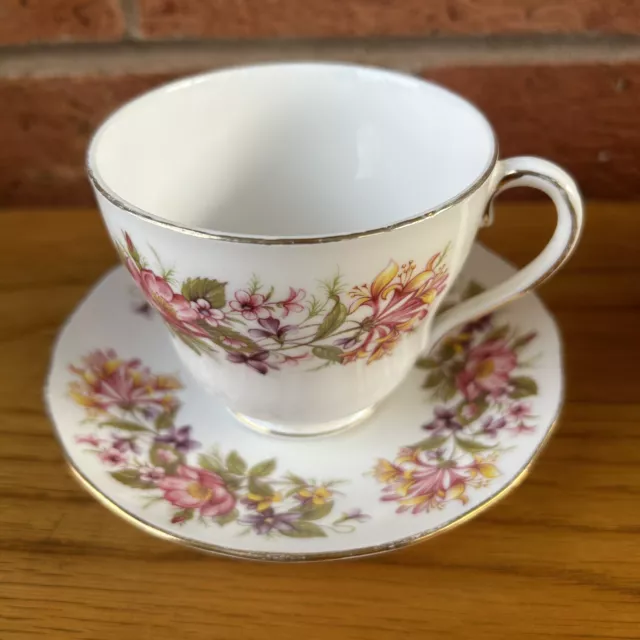 Colclough Cascade Roses Tea Cup & Saucer Set Vintage Elegant Gold Trim 2