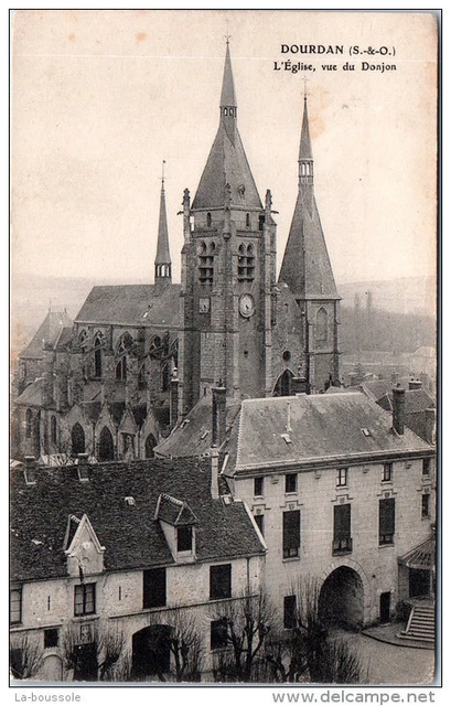 91 DOURDAN - L'eglise vue du donjon*