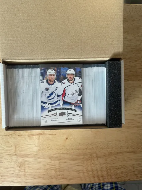 2018-19 Upper Deck Series 1 Base 1-200 Includes 30 Young Guns