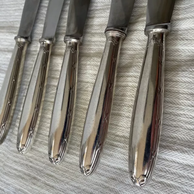 lot de 5 grands couteaux ruban métal argenté christofle