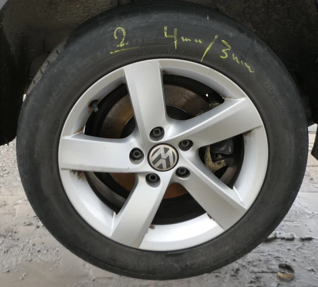 Pompe à Eau Pour VW Passat B7 2.0 TDi - Référence 5N0965561, Occasion