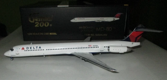 Avion Miniature GeminiJets 1:400 - Delta Air Lines MD-88 (N925DL), Référence GJDAL1124, Neuf