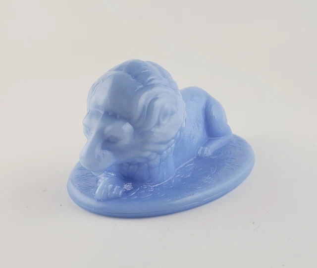 WESTMORELAND PERIWINKLE BLUE Milk Glass Lion on Nest Covered Candy Dish