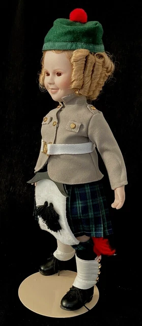 Shirley Temple "Wee Willie Winkie", Danbury Mint 2