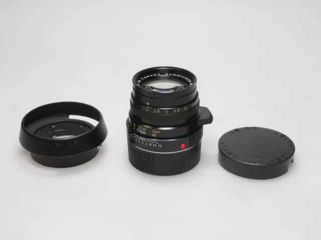 Leica Summicron-M 50mm F/2 E39  +  Lens Hood