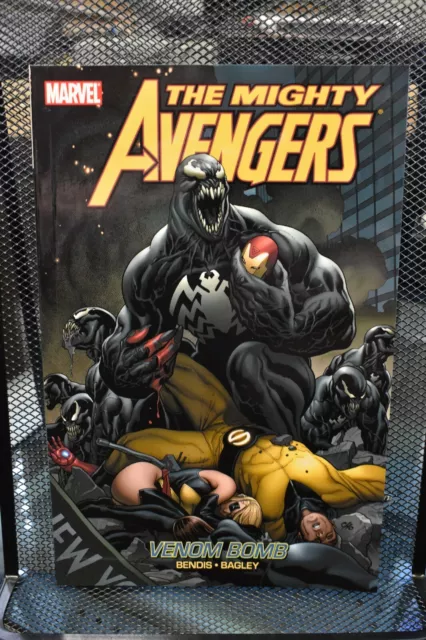 Mighty Avengers Volume 2 Venom Bomb Marvel TPB BRAND NEW Bendis & Bagley Sentry