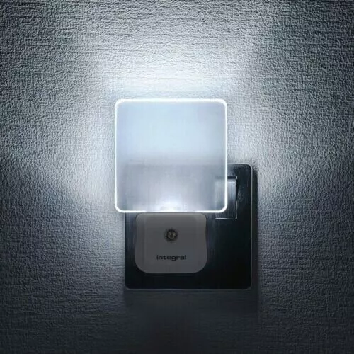 Integral LED, Plug in Walls with Dusk to Dawn-Photocell, Auto Sensor Night-Light