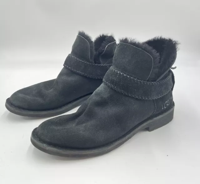 UGG McKay Water Resistant Shearling Bootie 1012358 Size 9.5 3