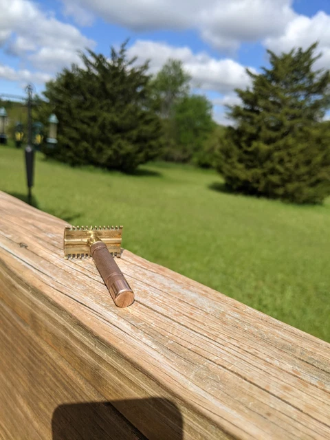 Nice Gillette 1930's New Type with Bar Handle Gold Tone DE Safety Razor 3