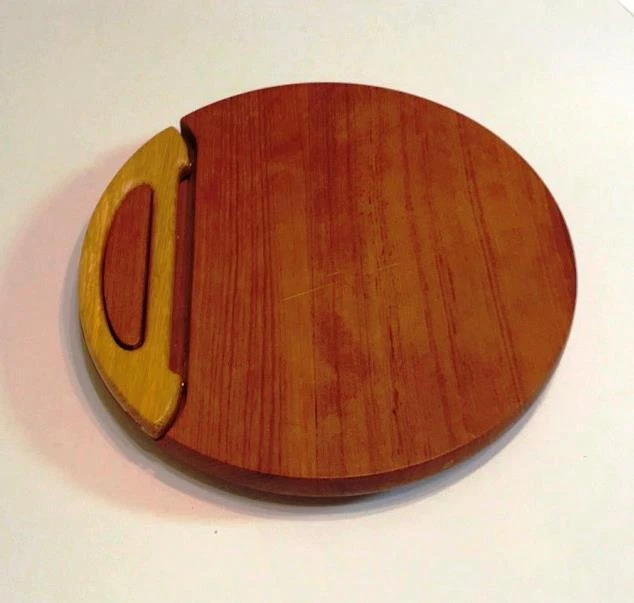 Preowned DANSK Teak Wood Cheese Board w wire cutter/knife 9.5" - Jens Quistgaard