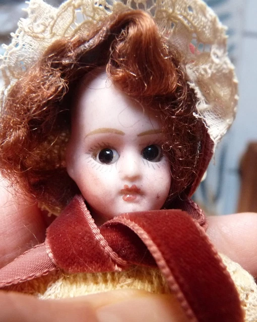 Petites poupées en porcelaine | Used   Good | €100.00 | Saint Amand sur Fion, Champagne Ardenne
