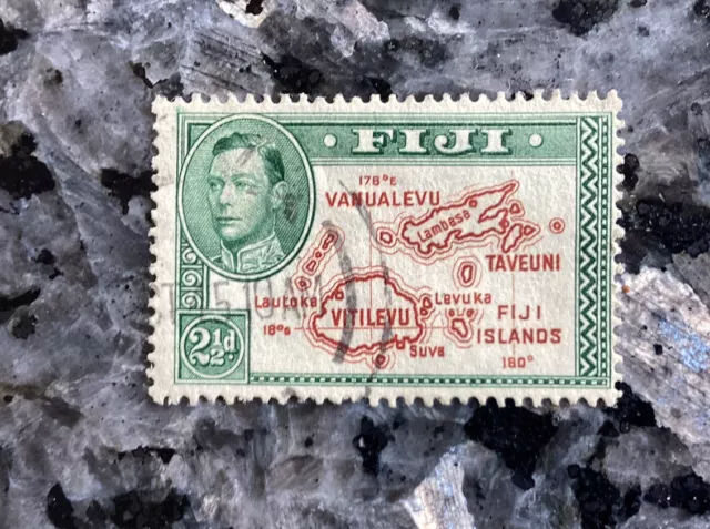 FIJI KGVI 1942 SG256 21/2d BROWN & GREEN USED