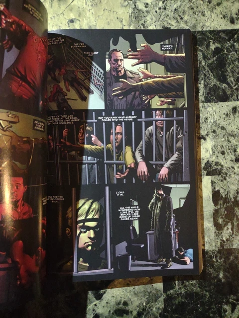 Punisher Max: the Complete Collection Vol 5 TPB 💀 Marvel Comics Hurwitz 2017 3