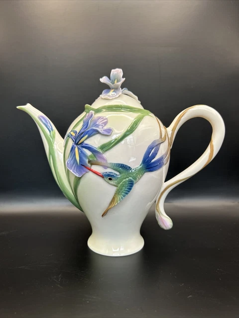 Stunning Franz Long Tail Hummingbird & Iris  Flower Design Tea Pot & Lid FZ00132