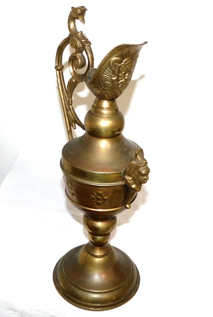 Pichet Aiguière Laiton Patiné Antique – Collection Poterie Indienne