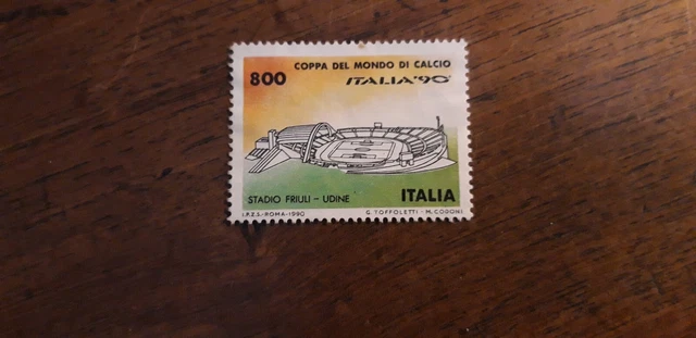Timbres Italie stamps Italy 1980/1984/1985/1986/1988/1990/1991/1993/1999/2000 8