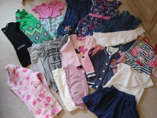 Large bundle girls clothes age 3-4 yrs Next Dunnes Debenhams George F&F etc