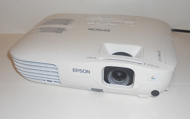 EPSON EB-X10 Beamer Projektor mit seitlichen Streifen bei Bildanzeige