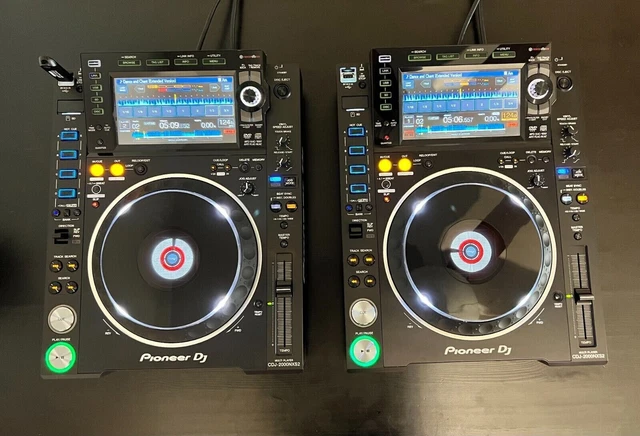 2 Pioneer CDJ-2000NXS2 (US MODEL) - ready to ship today. (MINT PAIR)