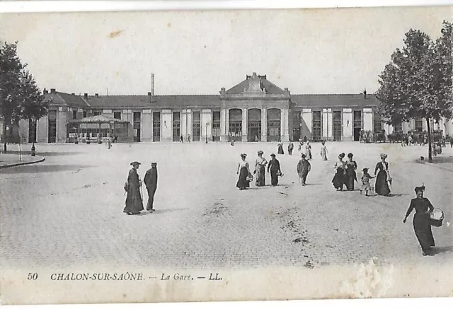 CPA old postcard beautiful animation at Chalon sur Saône station