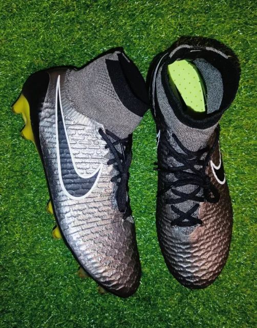 NIKE MAGISTA OBRA Elite FG football boots UK 10.5 BRAND NEW