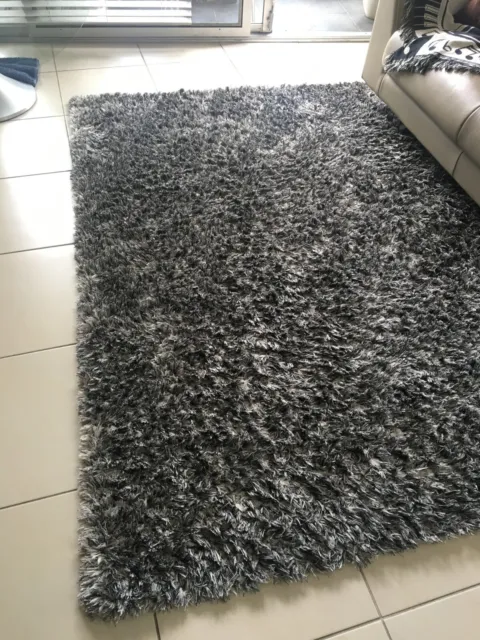 Grey Oslow Shag Floor Rug (1580 x 2270mm) Good Condition (no pets)