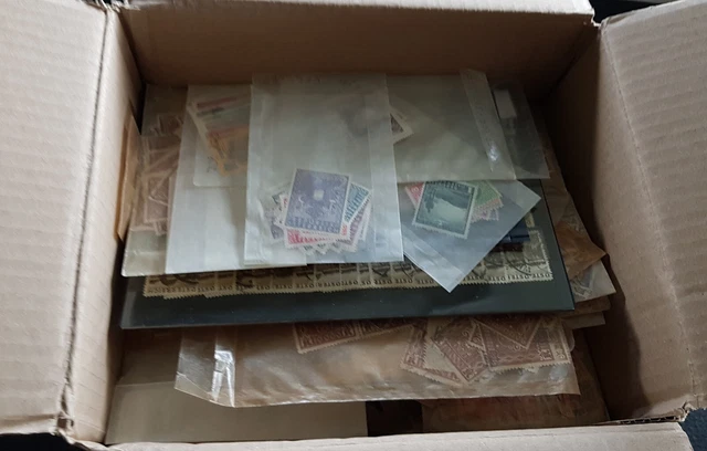 Österreich Tütchenposten plus Marken auf Steckkarten viel Material