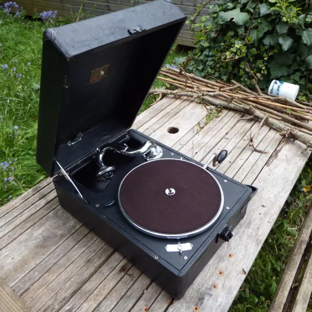 Late HMV 102 black gramophone working well