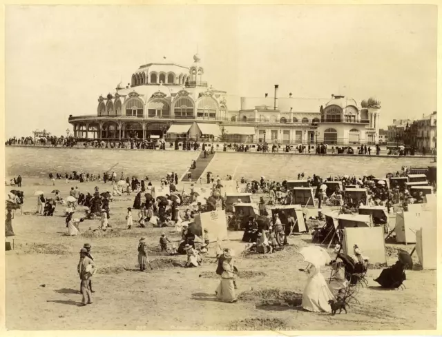 ND, Belgique, Ostende, La Plage et le Kursaal Vintage albumen print. België Ti