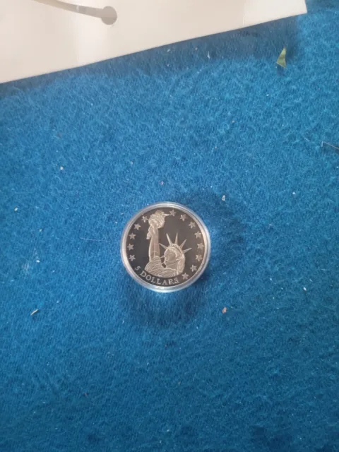 2000 Republic Of Liberia  .999 Silver 20 & 10 Dollar Civil War Coins Lot Of 2