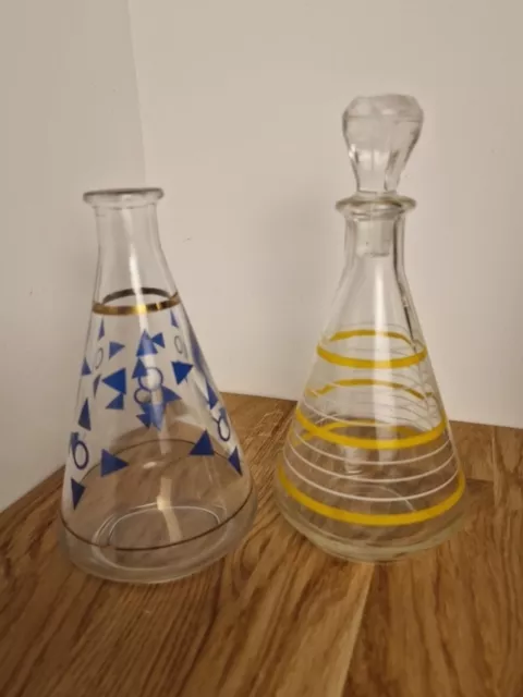 Ancienne bouteille flacon Carafe En Verre Déco Pop Jaune Et Triangle Bleu X2