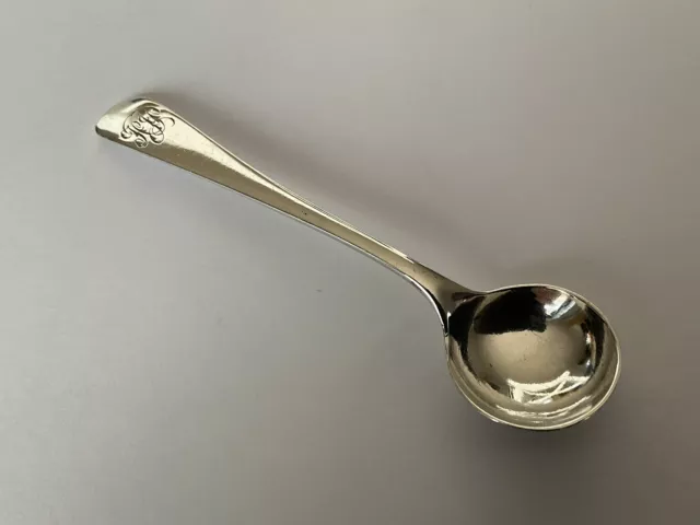 Lovely Edwardian Solid Silver Salt Spoon by William Aitken Birmingham 1903