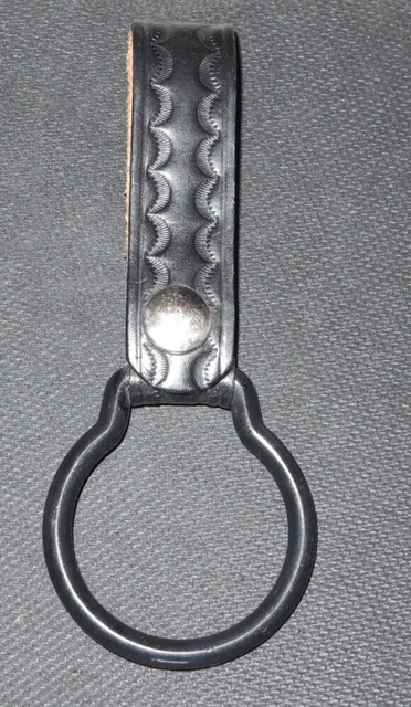 Unk Brand Black Leather Basketweave C/D Cell Flashlight Holder Ring 2.25" NWOT