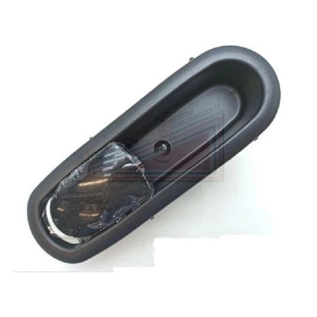 Cache sous selle droit pour Yamaha X-Max Xmax 125 (2010