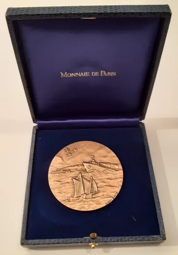 Médaille en bronze pour la FAMMAC (marins anciens combattants) par Albert David