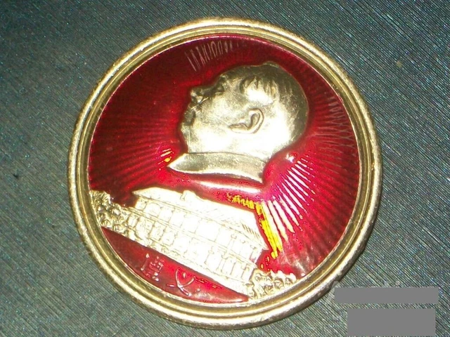 Distintivo vintage China Mao Raro!!!