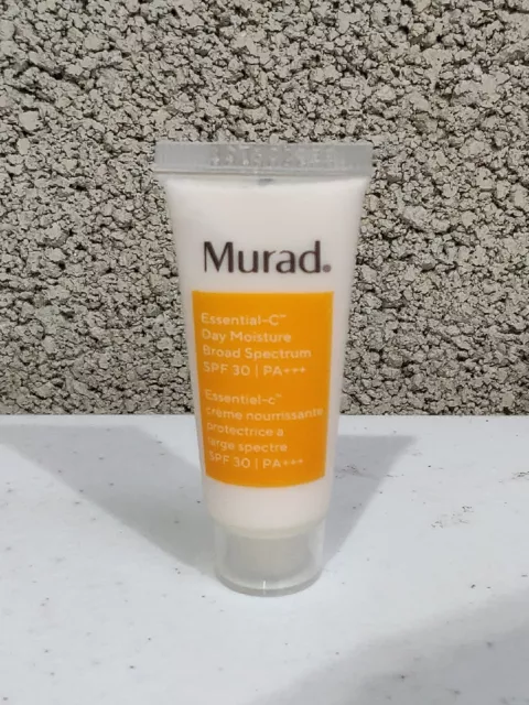 Humedad diurna Murad Essential-C amplio espectro FPS 30 10 ml PA+++