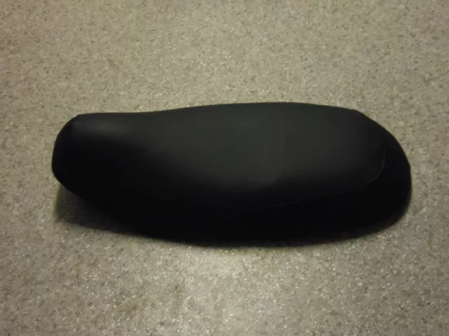Auto Accessori Lupex Housse de selle universelle imperméable taille XL 95x48 cm, couleur noir, en similicuir PU, housse de selle pour scooter et moto, avec sac, également disponible en M