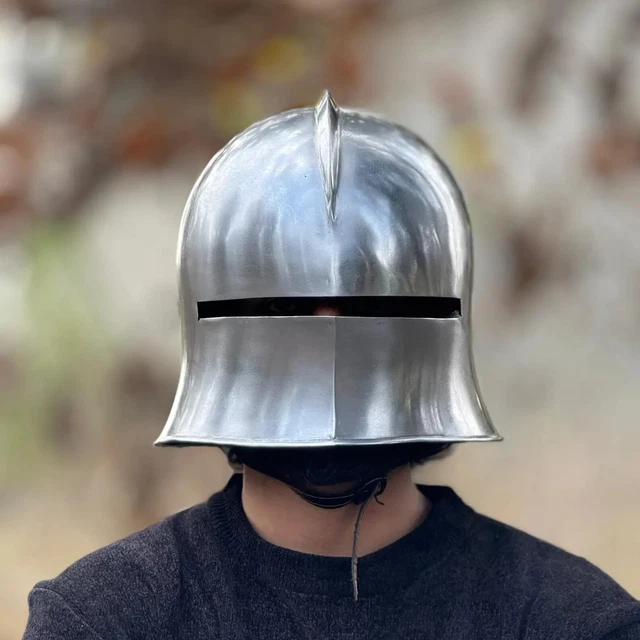 Casque de combat médiéval en acier de calibre 18 Casque de combat médiéval en acier de calibre 18