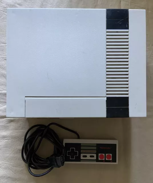 Console Nintendo NES / NESE-001(FRA) / Avec 1 Manette / Sans Câbles / Lire
