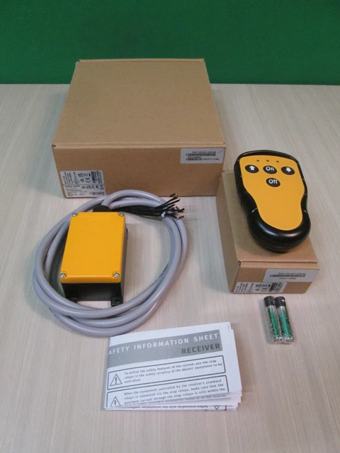 Récepteur Radio Celexon Pro - Commande Sans Fil Pour écran Motorisé Ou Ascenseur De Plafond